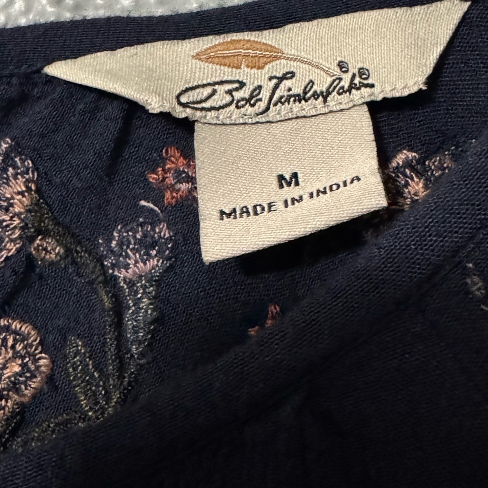 🔥Bob Timberlake Navy Embroidered Blouse – Size M - Picture 5 of 5